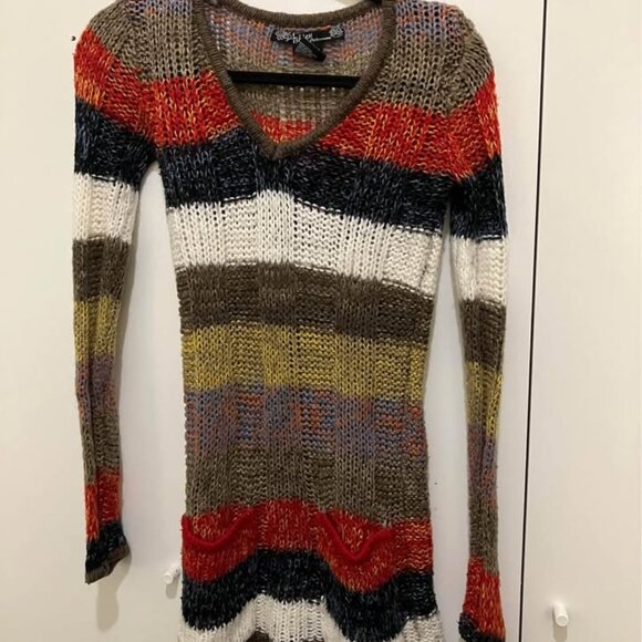 Colour-Block Sweater - Picture 1 of 2